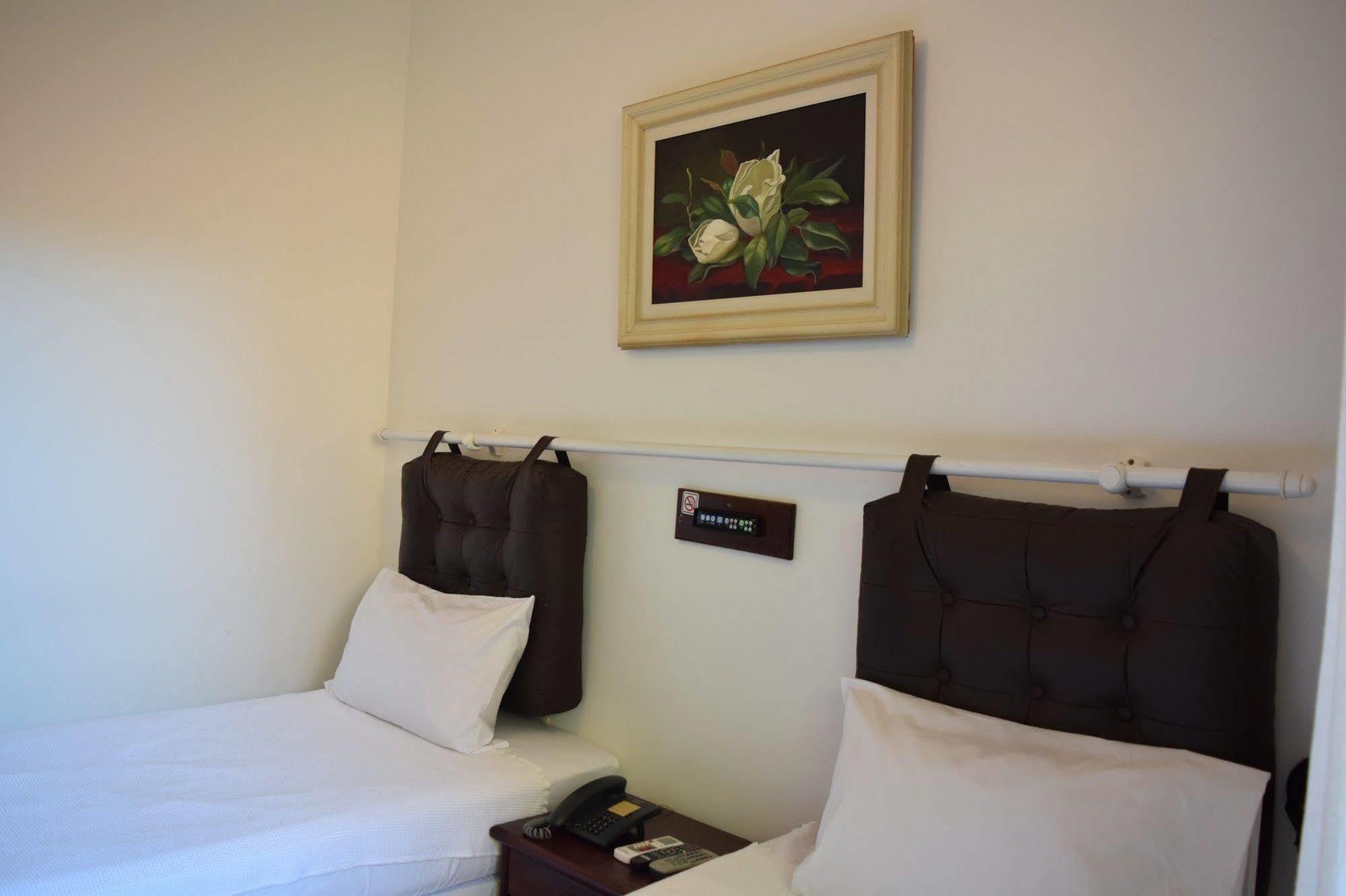 Hotel Pousada Encanto De Itapoan Salvador Bagian luar foto